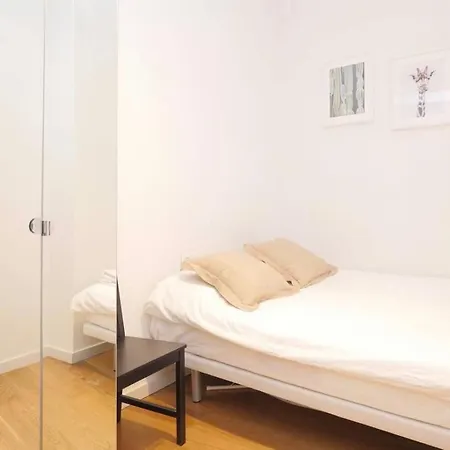 Oasis Apartments & Studios Old Town Center Barcelona Exterior photo