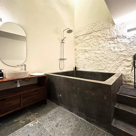 Oasis Apartments & Studios Old Town Center Barcelona Exterior photo