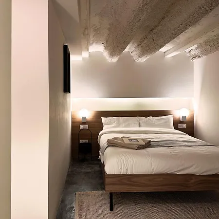 Oasis Apartments & Studios Old Town Center Barcelona Exterior photo