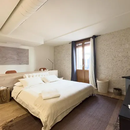 Oasis Apartments & Studios Old Town Center Barcelona Exterior photo