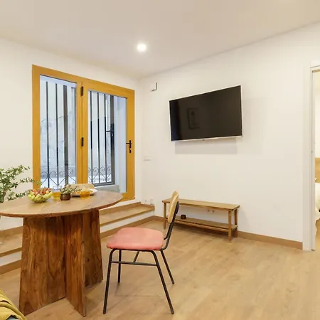 Oasis Apartments & Studios Old Town Center Barcelona Exterior photo