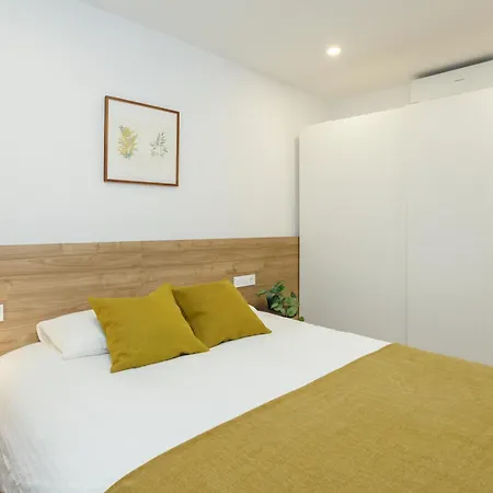 Oasis Apartments & Studios Old Town Center Barcelona Exterior photo