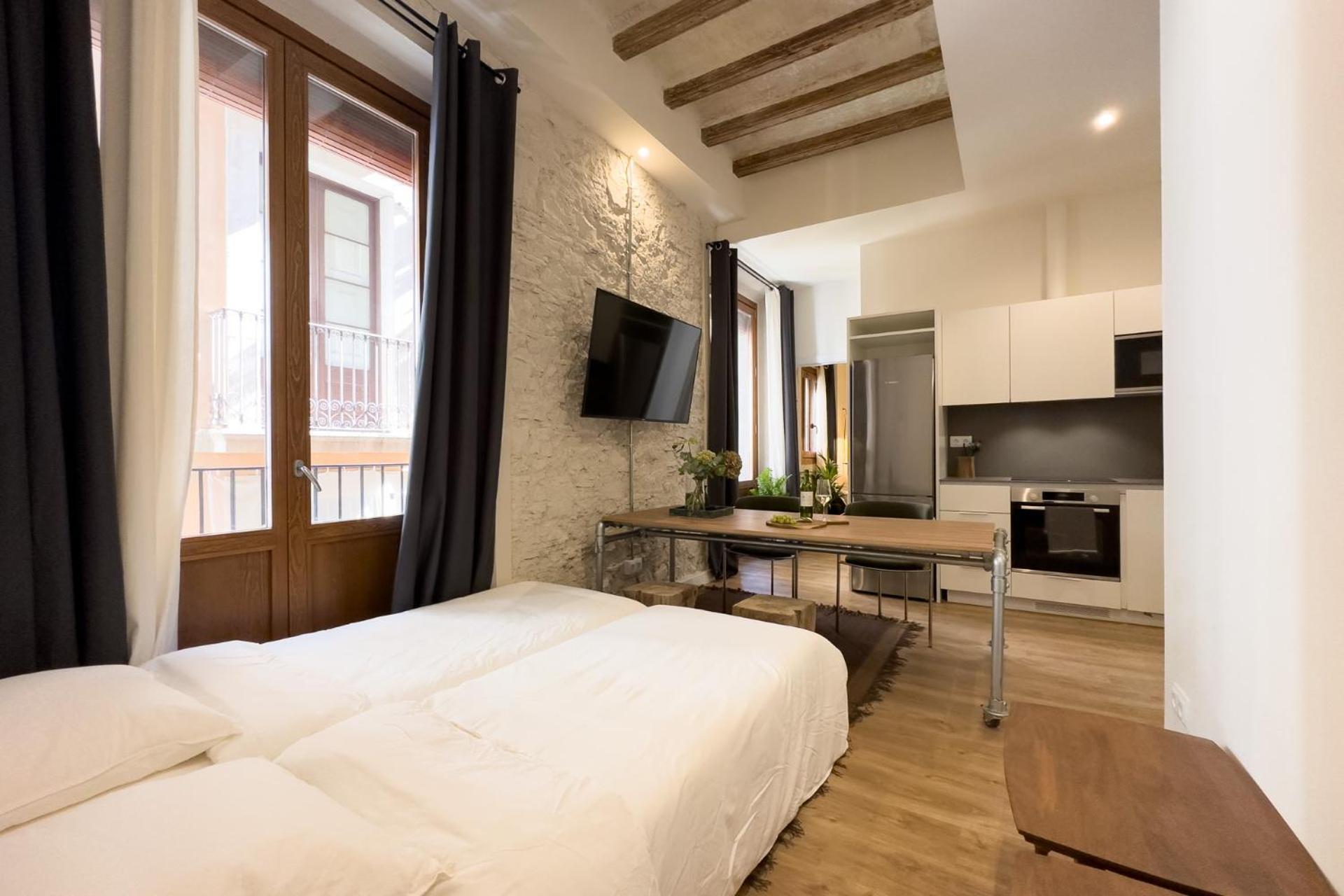 Oasis & Old Town Center Apartament